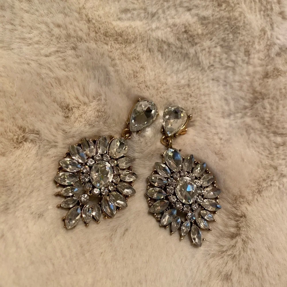 CRYS Earrs - Picture 3 of 3